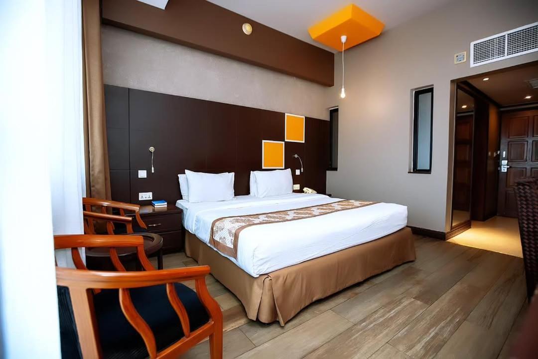 Gold Crest Hotel Mwanza Luaran gambar